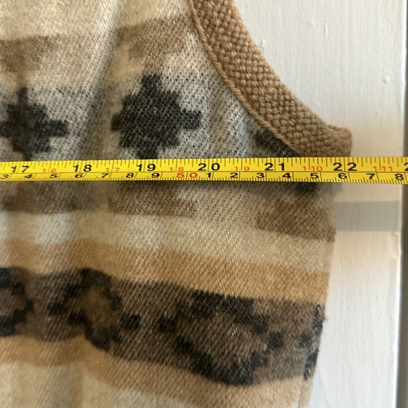 Top - Picture 12 of 14